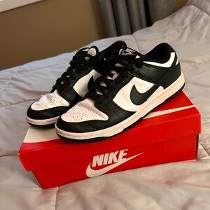 Nike Dunk Low Retro White Black Panda